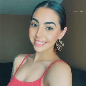 Meet your Posher, Kaitlyn